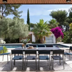 Ensemble table extensible et 8 fauteuils de jardin - LAFUMA